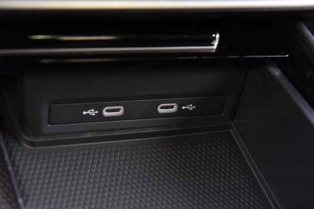 Volkswagen Atlas Vehicle Image 16