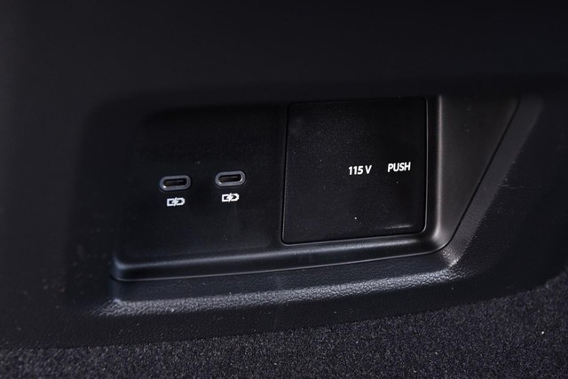 Volkswagen Atlas Vehicle Image 24