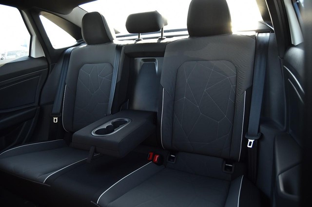 Volkswagen Jetta Vehicle Image 21