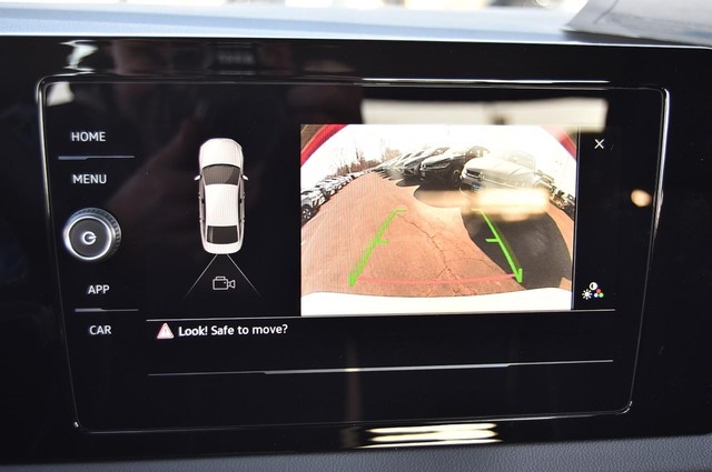 Volkswagen Jetta Vehicle Image 13