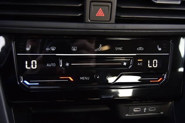 Volkswagen Jetta Vehicle Image 15