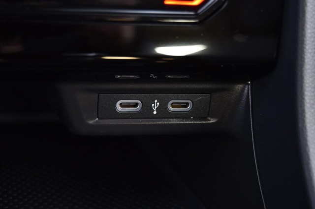 Volkswagen Jetta Vehicle Image 16