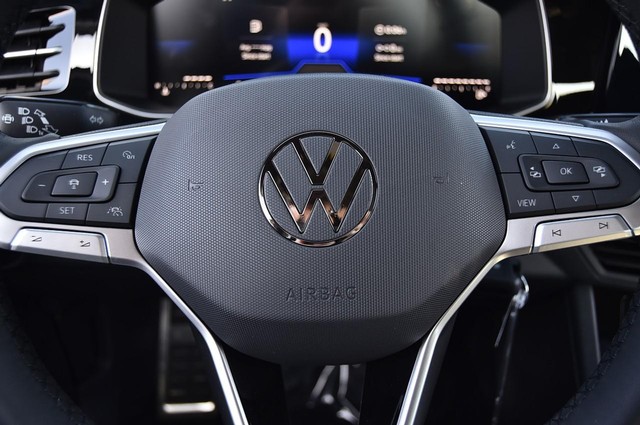 Volkswagen Jetta Vehicle Image 18