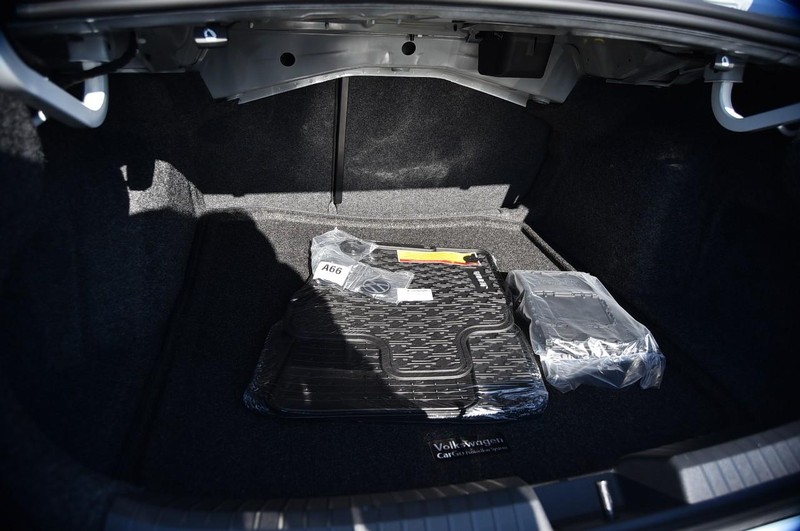 Volkswagen Jetta Vehicle Image 22