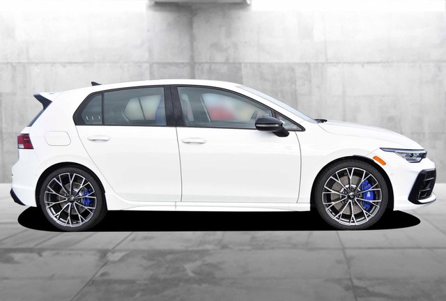 Volkswagen Golf R Vehicle Image 05