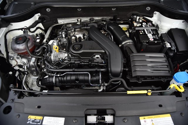 Volkswagen Taos Vehicle Image 24