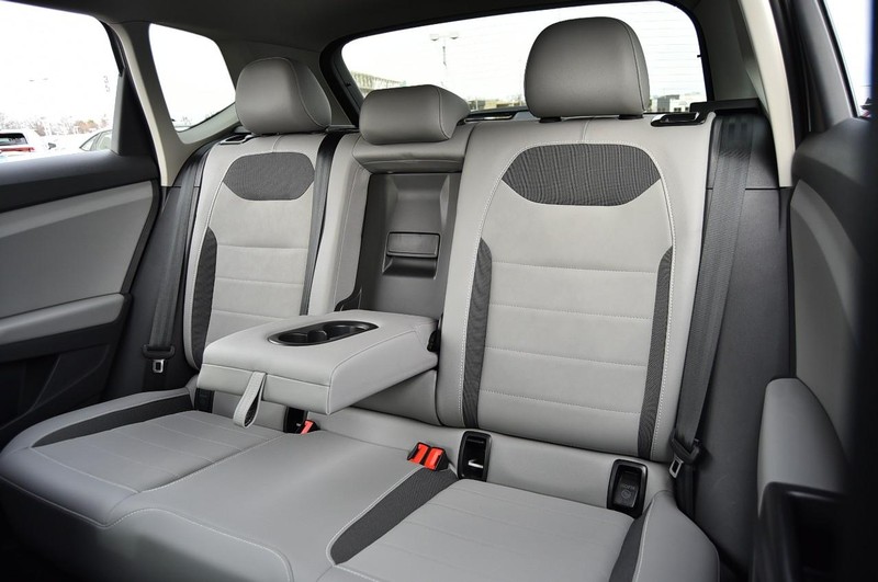 Volkswagen Taos Vehicle Image 20