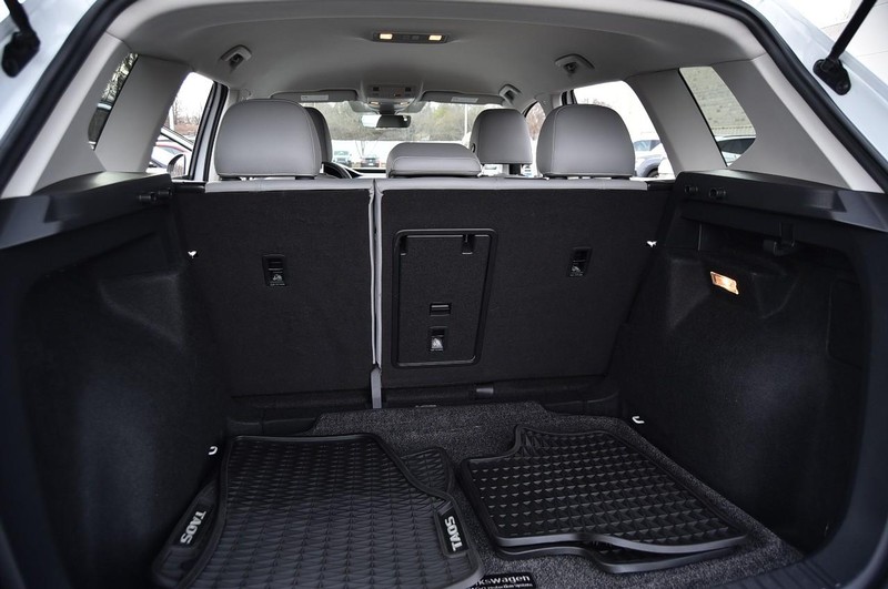 Volkswagen Taos Vehicle Image 23