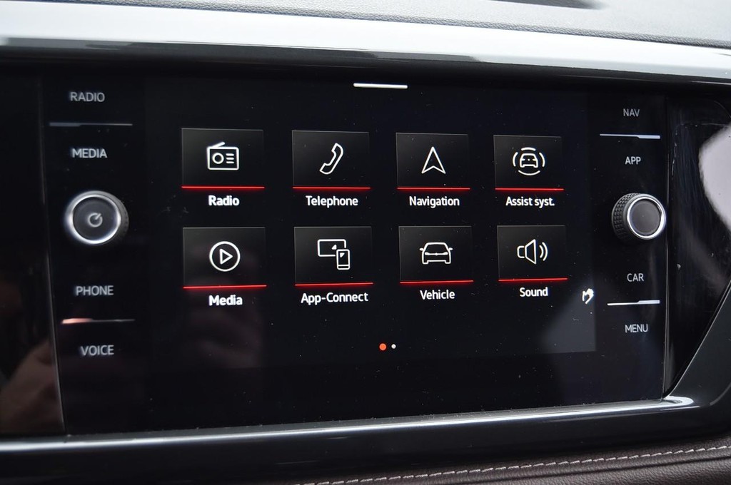 Volkswagen Taos Vehicle Full-screen Gallery Image 14