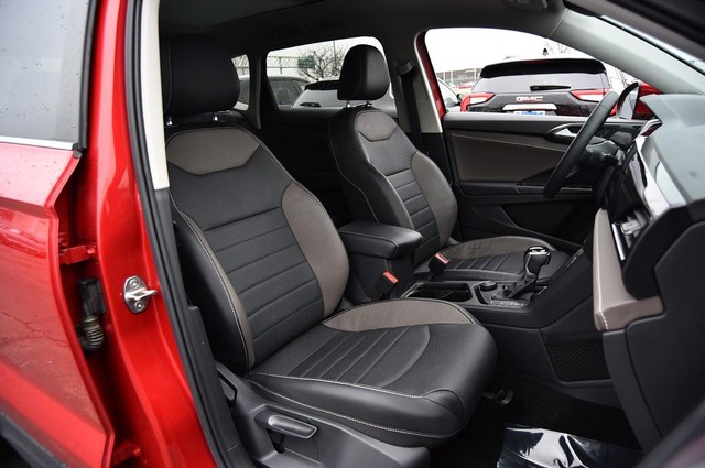 Volkswagen Taos Vehicle Image 21