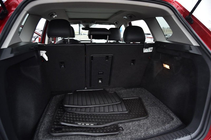 Volkswagen Taos Vehicle Image 26