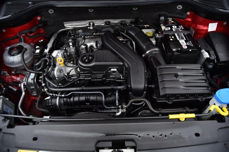 Volkswagen Taos Vehicle Image 27