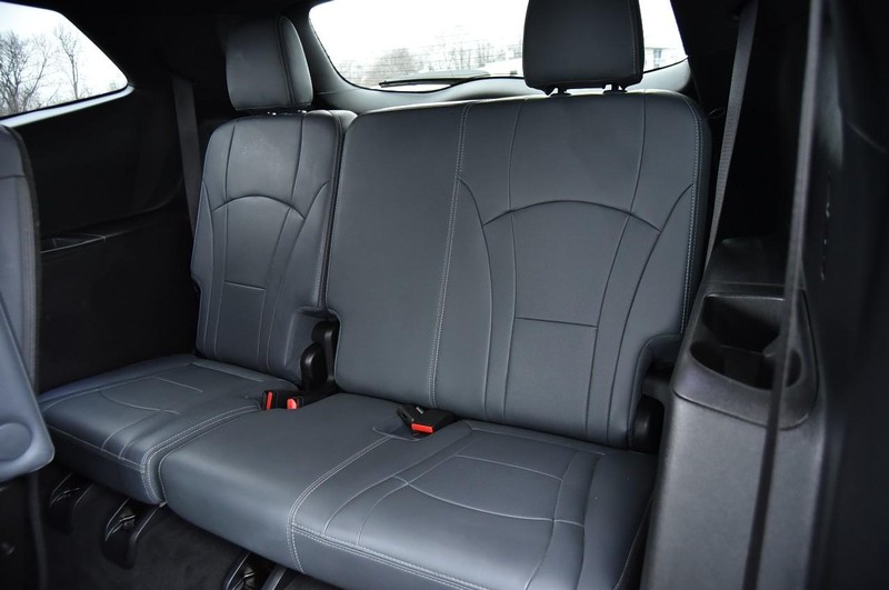 Buick Enclave Vehicle Full-screen Gallery Image 27