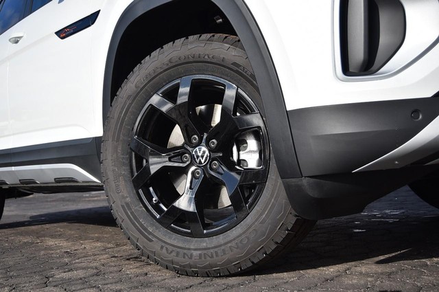 Volkswagen Atlas Vehicle Image 03