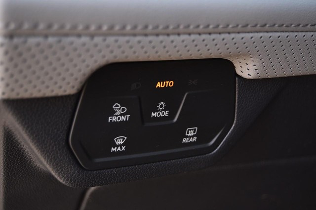 Volkswagen Atlas Vehicle Image 11