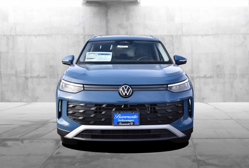 Volkswagen Tiguan Vehicle Image 04