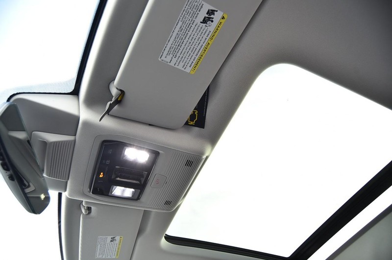 Volkswagen Tiguan Vehicle Image 20