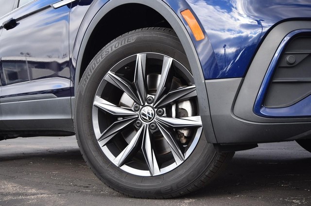 Volkswagen Tiguan Vehicle Image 03