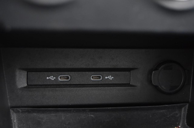 Volkswagen Taos Vehicle Image 15