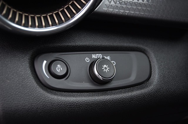 Chevrolet Trax Vehicle Image 10