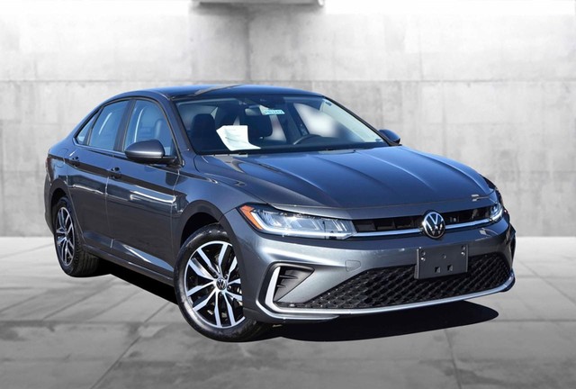 Volkswagen Jetta Vehicle Image 02