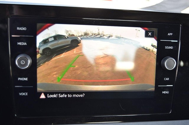 Volkswagen Jetta Vehicle Image 13