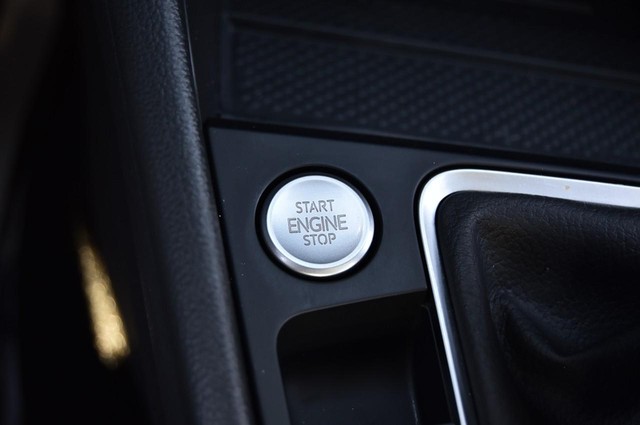 Volkswagen Jetta Vehicle Image 17