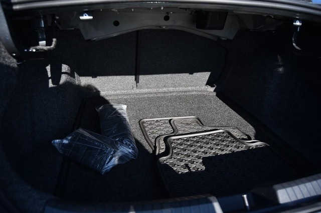 Volkswagen Jetta Vehicle Image 24