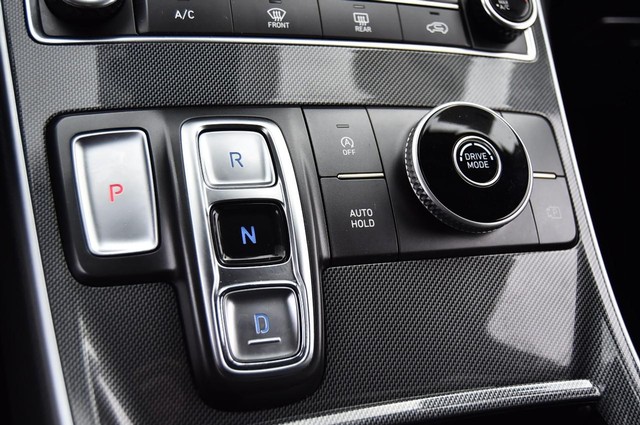 Hyundai Santa Fe Vehicle Image 14