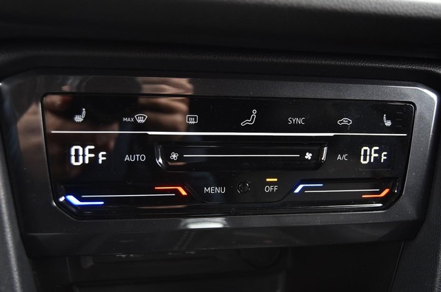 Volkswagen Tiguan Vehicle Image 14