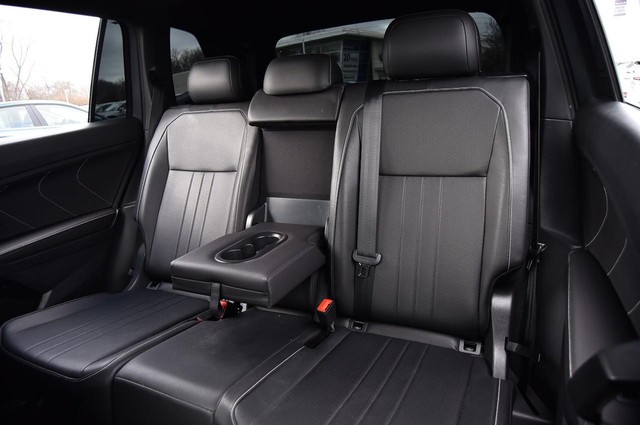 Volkswagen Tiguan Vehicle Image 21