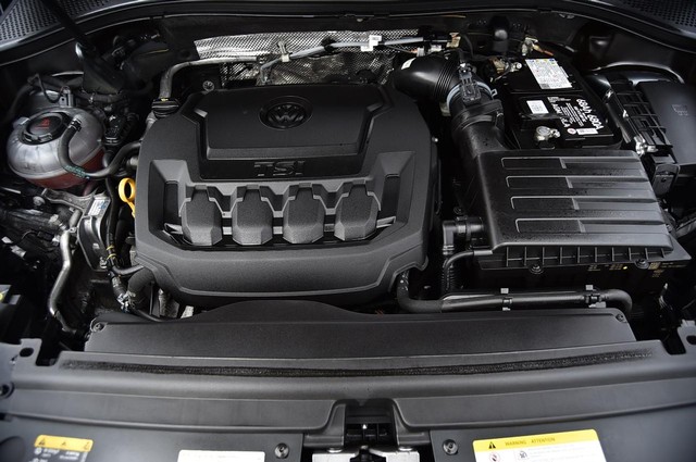 Volkswagen Tiguan Vehicle Image 26