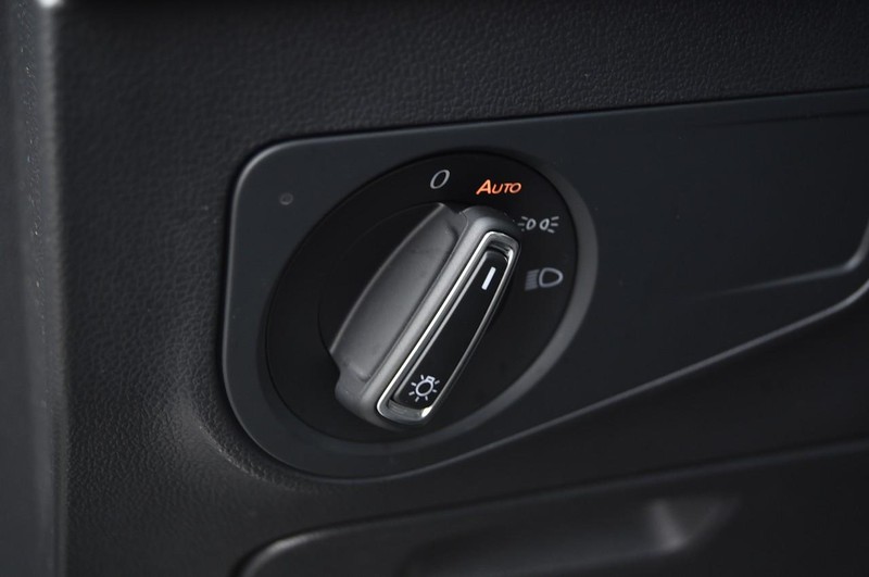 Volkswagen Tiguan Vehicle Image 10