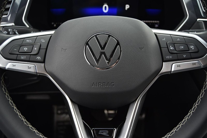 Volkswagen Tiguan Vehicle Image 17