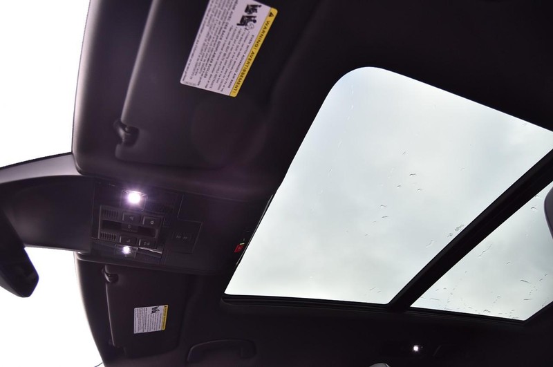 Volkswagen Tiguan Vehicle Image 20