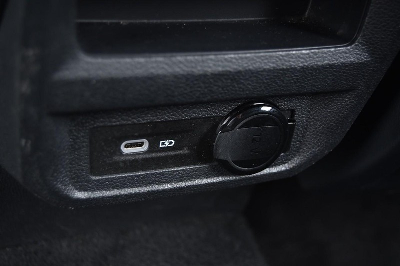 Volkswagen Tiguan Vehicle Image 23