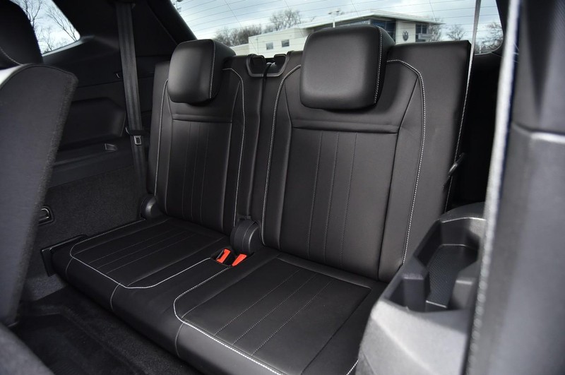 Volkswagen Tiguan Vehicle Image 24