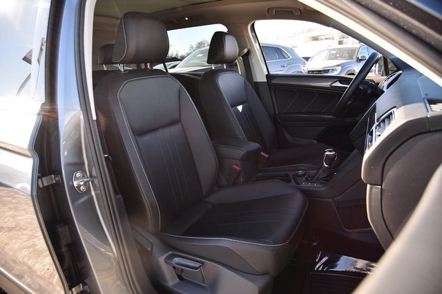 Volkswagen Tiguan Vehicle Image 19