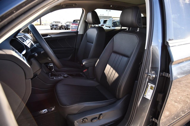 Volkswagen Tiguan Vehicle Image 18