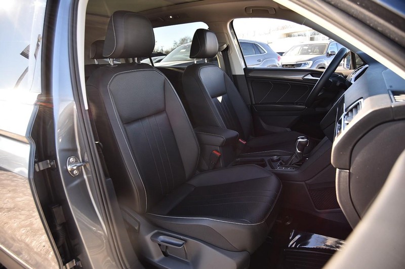 Volkswagen Tiguan Vehicle Image 19