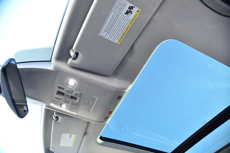 Volkswagen Tiguan Vehicle Image 20