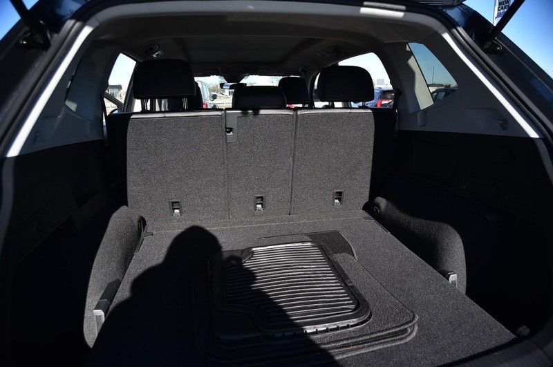Volkswagen Tiguan Vehicle Image 24