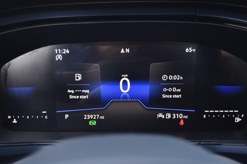 Volkswagen Taos Vehicle Full-screen Gallery Image 12