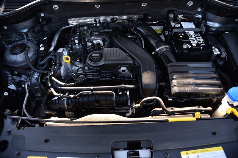 Volkswagen Taos Vehicle Full-screen Gallery Image 25