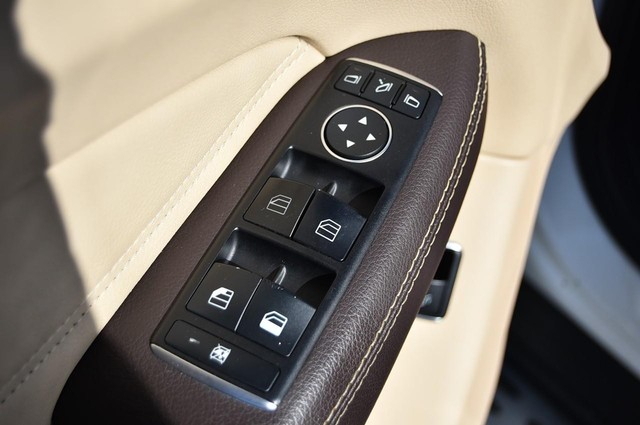 Mercedes-Benz GLE Vehicle Image 08