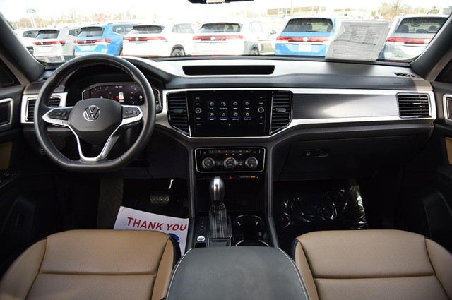 Volkswagen Atlas Cross Sport Vehicle Image 07