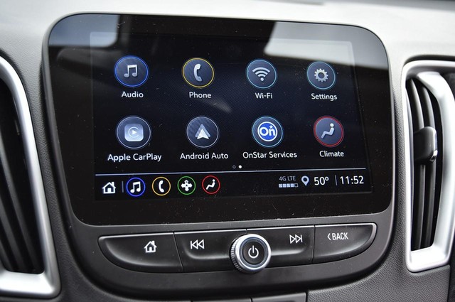 Chevrolet Malibu Vehicle Image 12