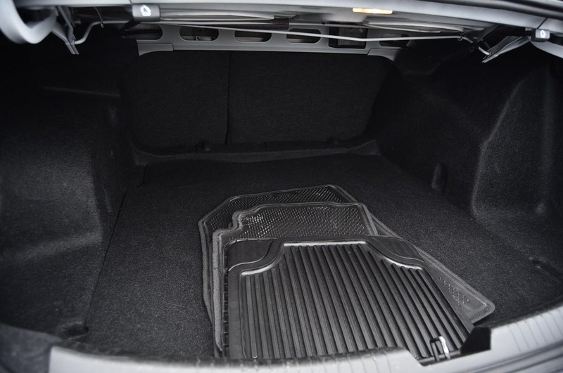 Chevrolet Malibu Vehicle Image 21