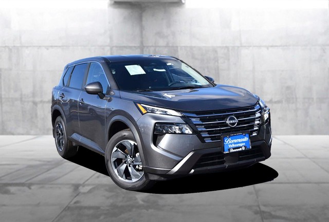 Nissan Rogue Vehicle Image 02
