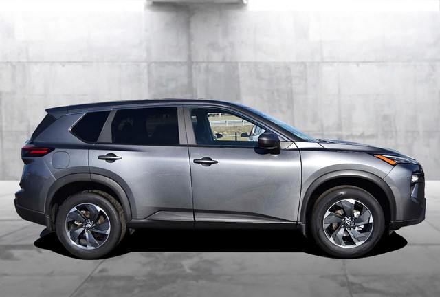 Nissan Rogue Vehicle Image 05